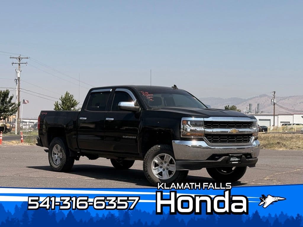 2018 Chevrolet Silverado 1500 LT — photo 1 of 31