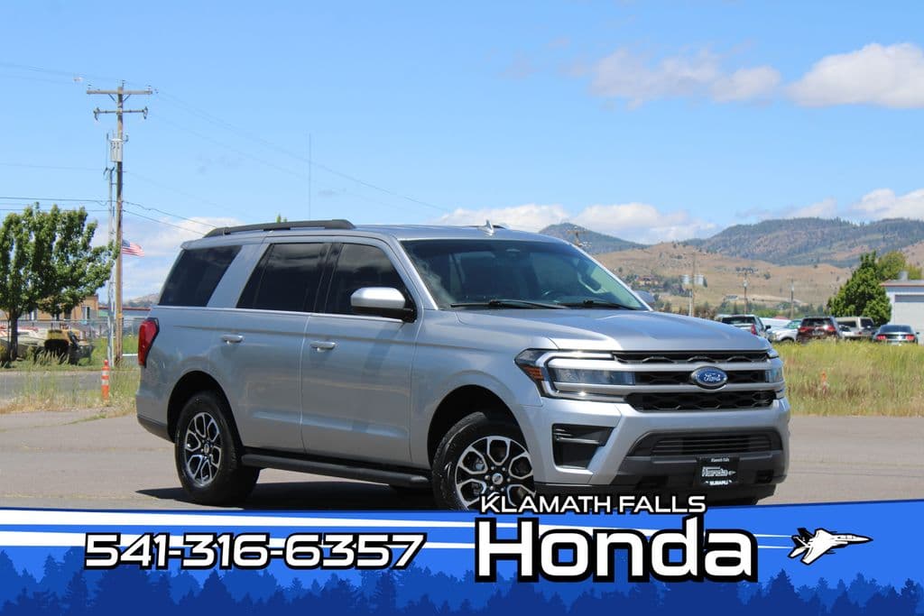 2022 Ford Expedition XLT — photo 1 of 33