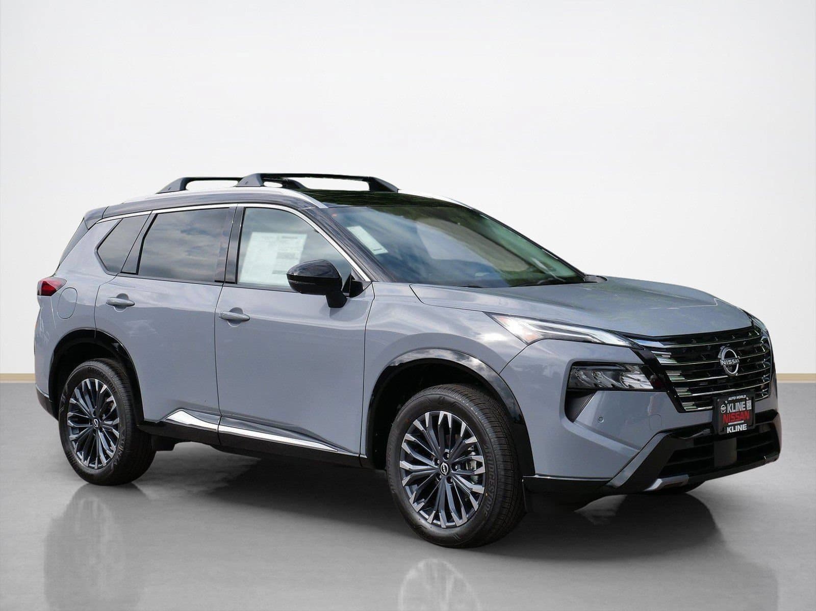 2026 Nissan Rogue Platinum — photo 1 of 10