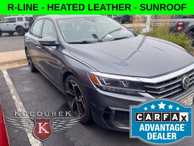 2020 Volkswagen Passat 2.0T R-Line — photo 1 of 5