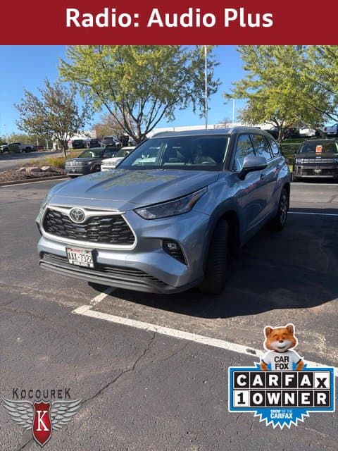 2022 Toyota Highlander XLE — photo 1 of 21