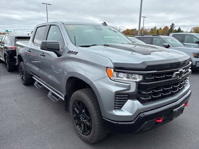 2023 Chevrolet Silverado 1500 LT Trail Boss — photo 1 of 5