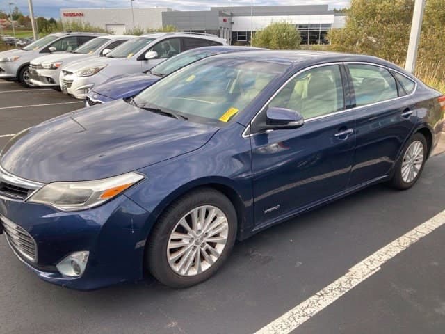 2014 Toyota Avalon Hybrid Limited — photo 1 of 5