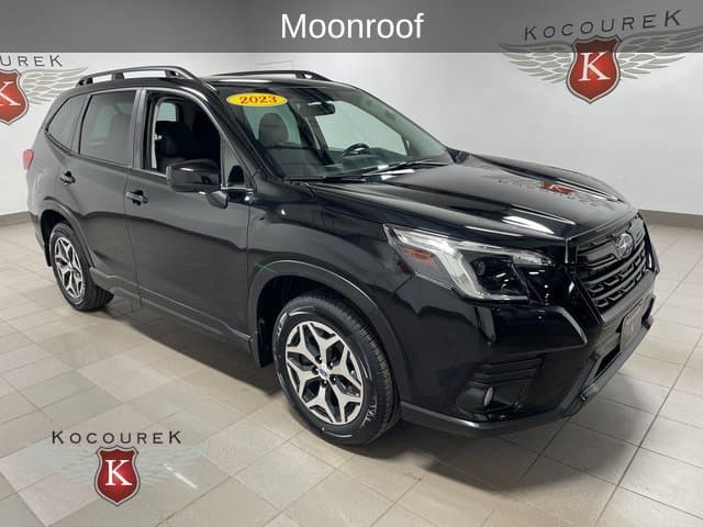 2023 Subaru Forester Premium — photo 1 of 43