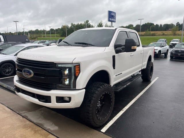2019 Ford Super Duty F-250 SRW LARIAT — photo 1 of 7