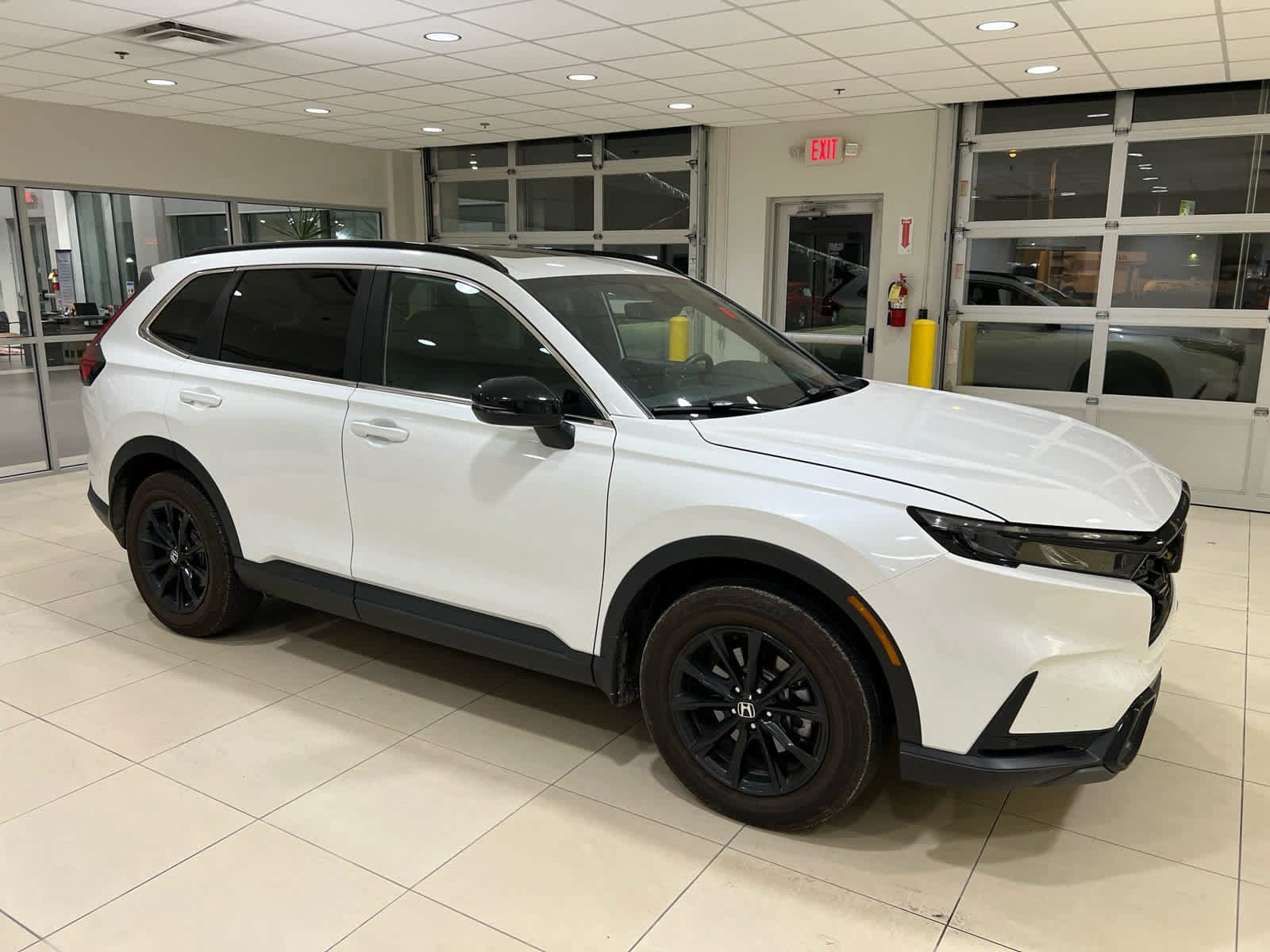 2024 Honda CR-V Hybrid Sport-L — photo 1 of 21