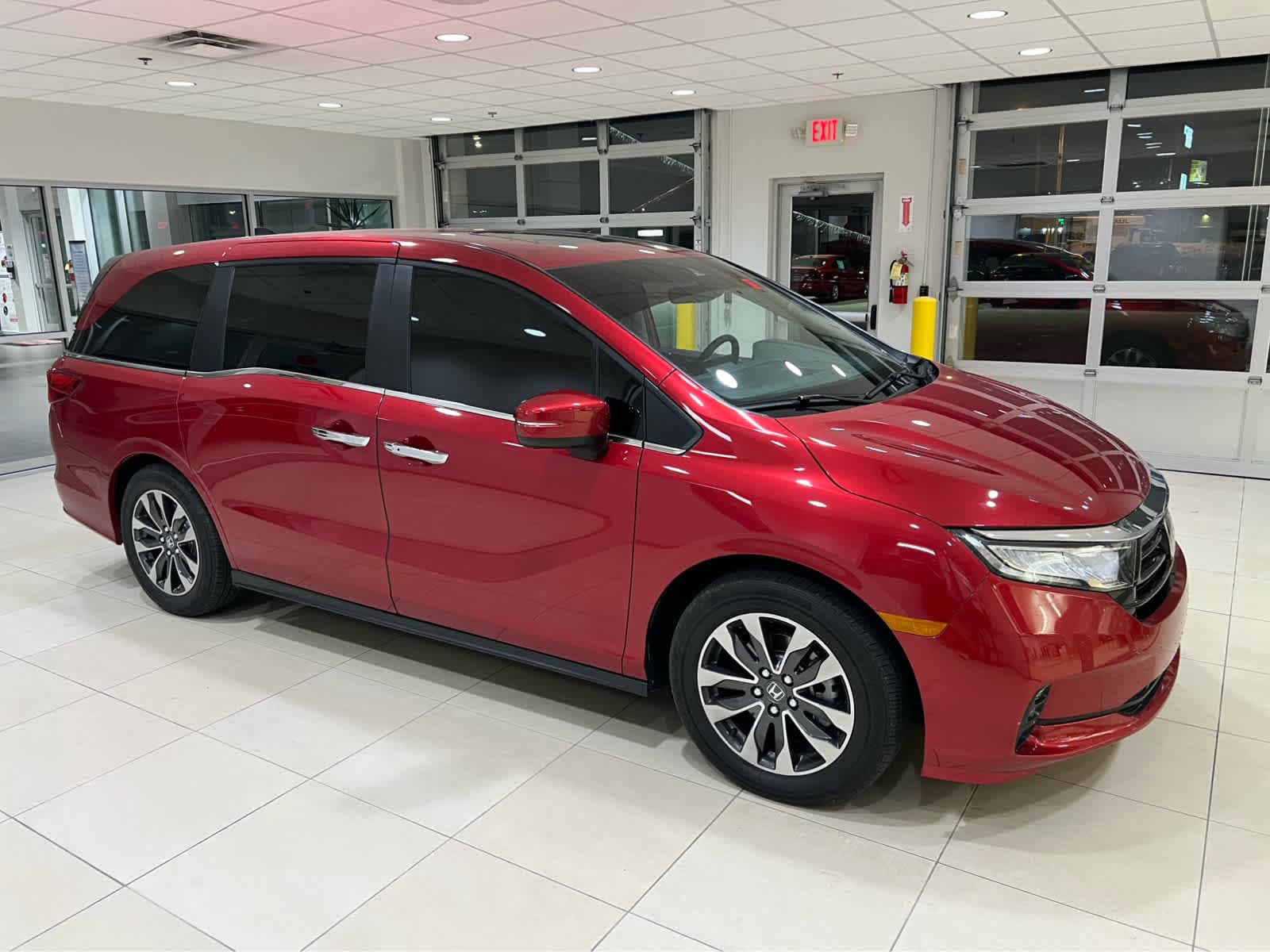 2024 Honda Odyssey EX-L — photo 1 of 20