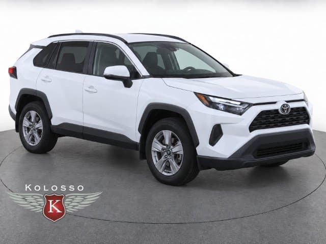 2025 Toyota RAV4 XLE — photo 1 of 16