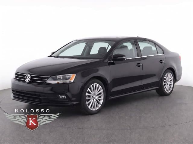 2015 Volkswagen Jetta Sedan 1.8T SE w/Connectivity/Navigation — photo 1 of 11