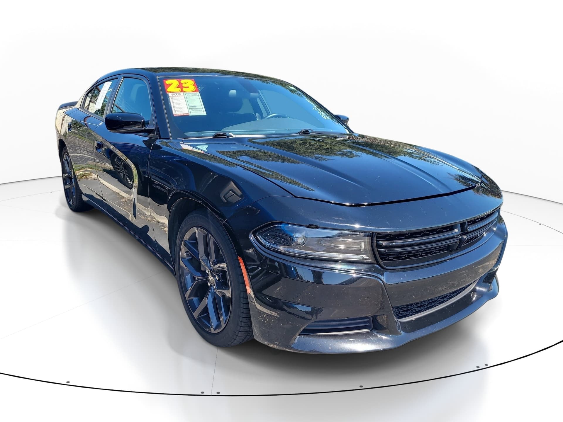 2023 Dodge Charger SXT — photo 1 of 10