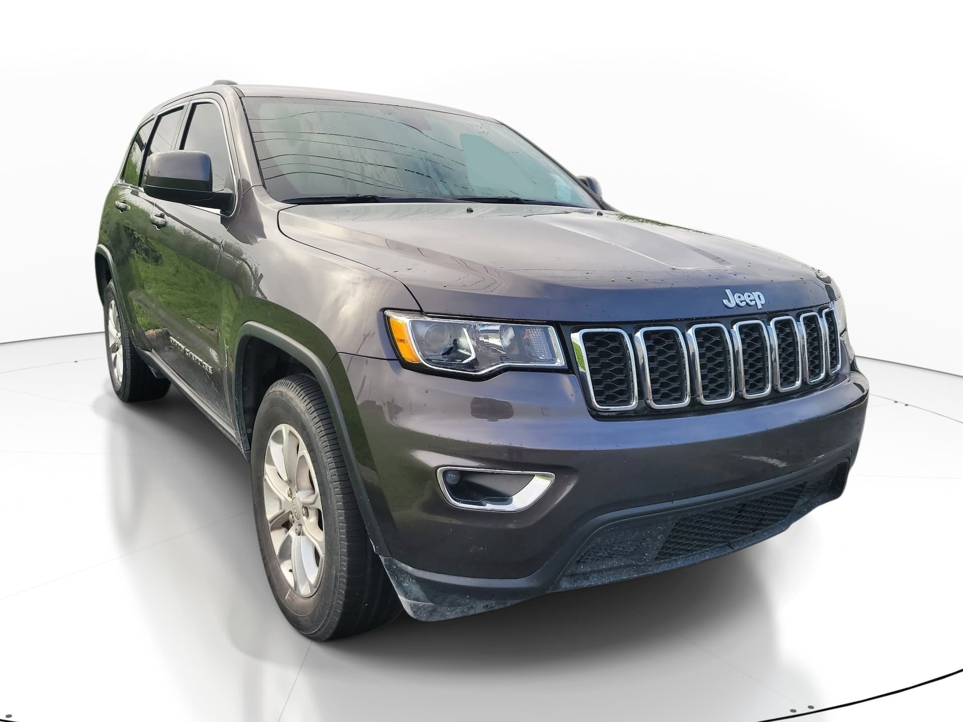 2021 Jeep Grand Cherokee L Laredo — photo 1 of 10