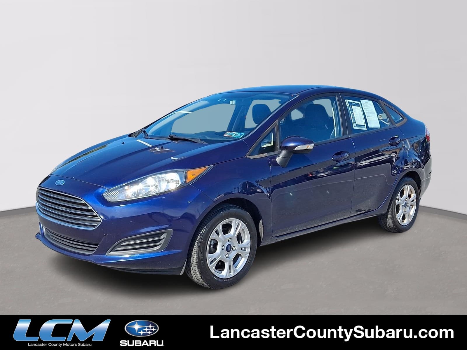 2016 Ford Fiesta SE — photo 1 of 30