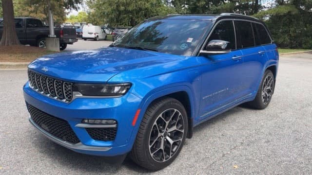 2023 Jeep Grand Cherokee 4xe Summit Reserve — photo 1 of 13