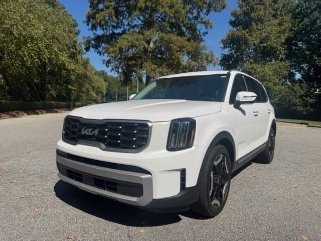 2024 Kia Telluride S — photo 1 of 13
