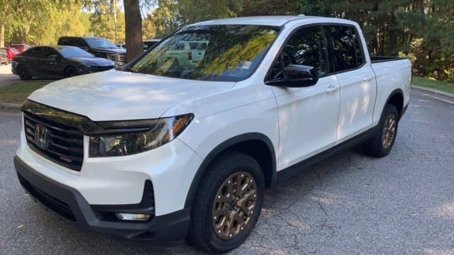 2023 Honda Ridgeline Sport — photo 1 of 13