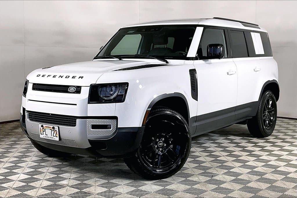 2025 Land Rover Defender S — photo 1 of 33