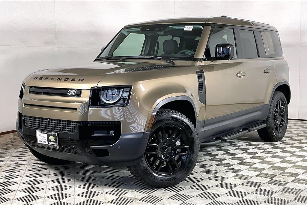 2026 Land Rover Defender S — photo 1 of 11