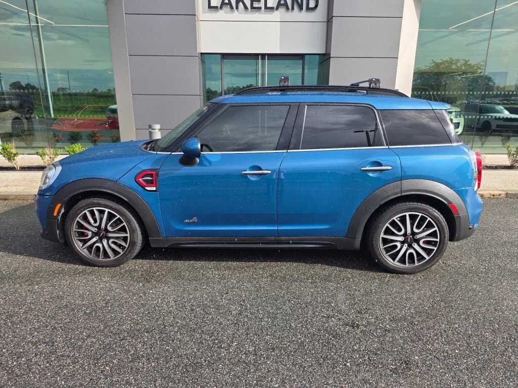 2018 Mini Countryman Base — photo 1 of 7