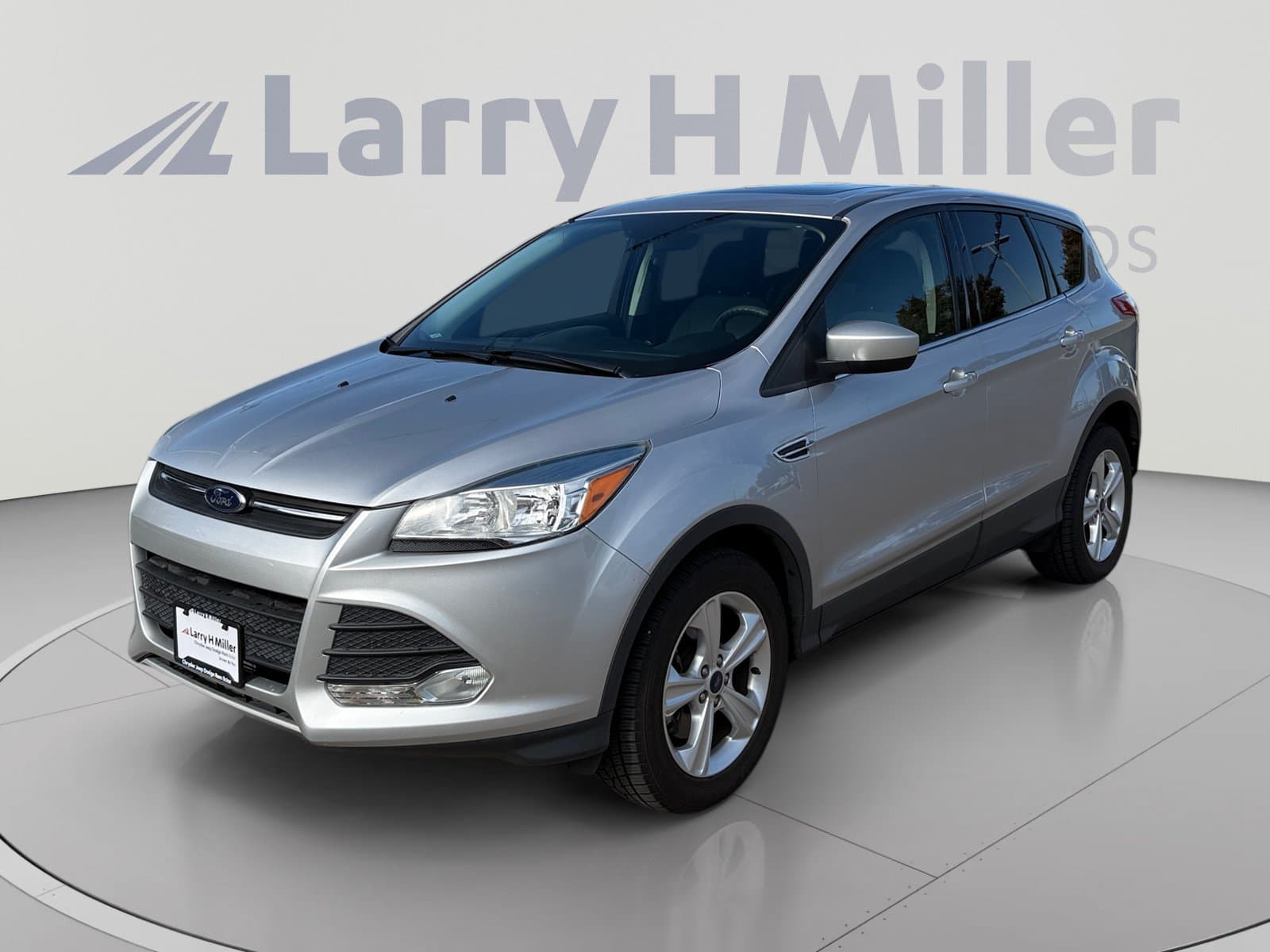 2016 Ford Escape SE — photo 1 of 35