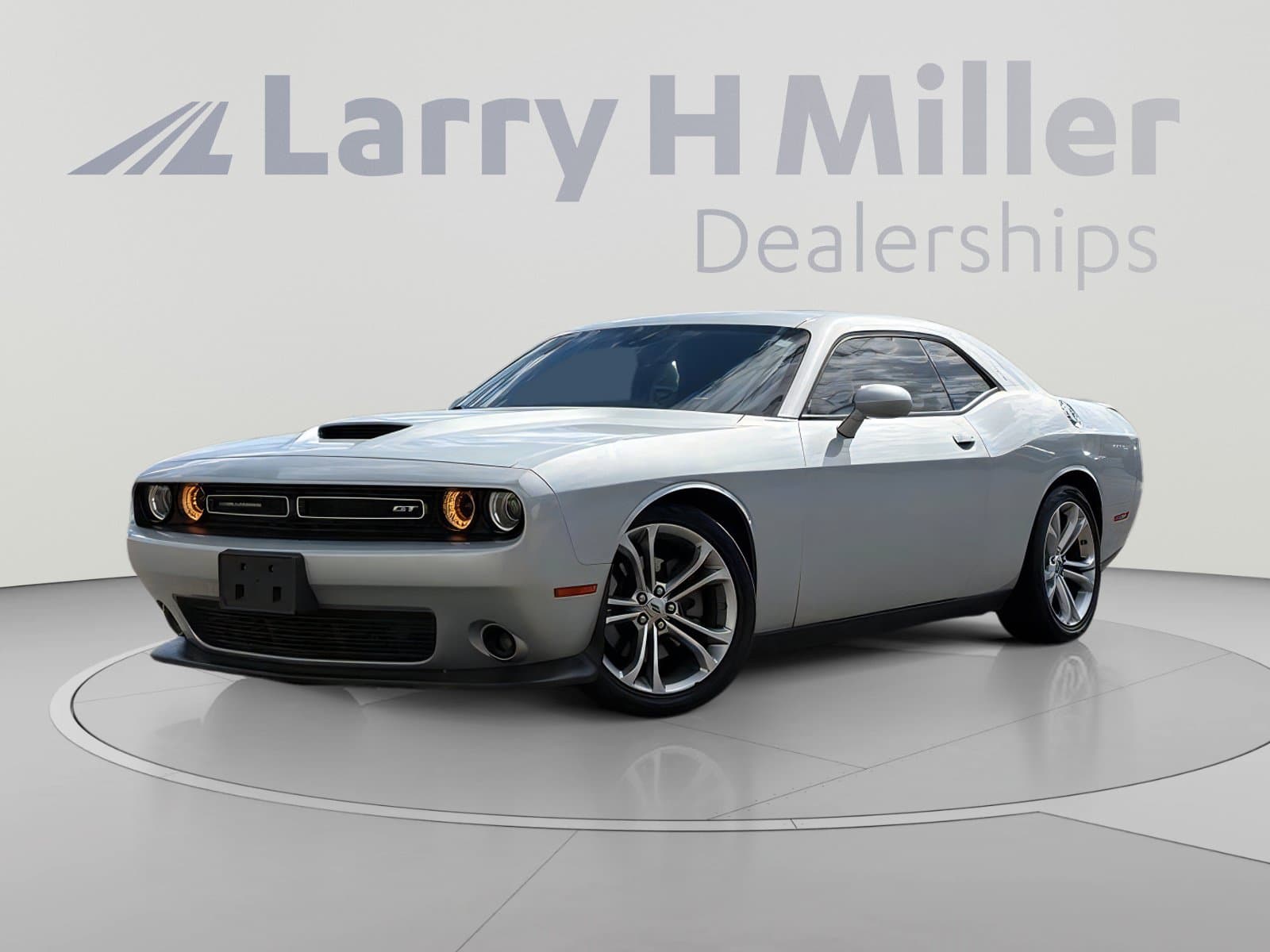 2022 Dodge Challenger GT — photo 1 of 33