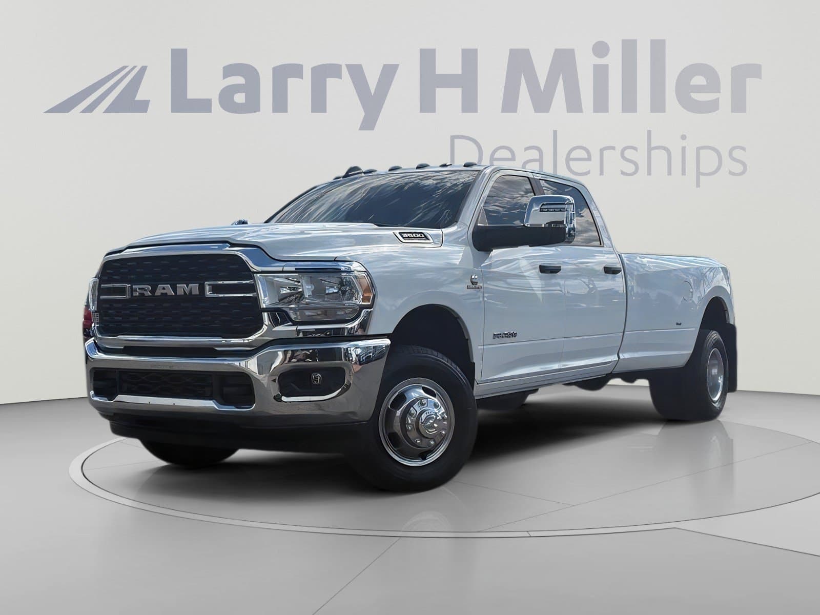 2023 RAM 3500 Big Horn — photo 1 of 30