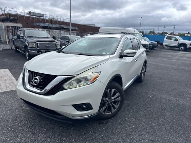 2016 Nissan Murano SV — photo 1 of 8