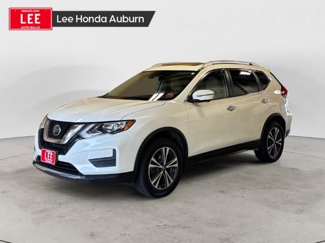 2019 Nissan Rogue SV — photo 1 of 31