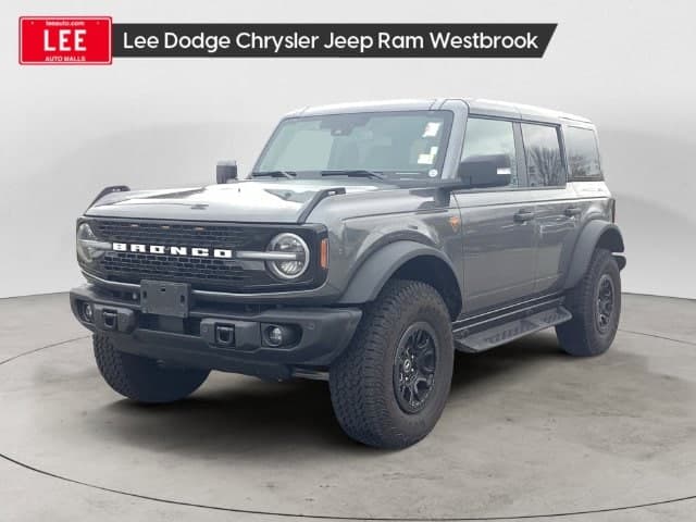 2025 Ford Bronco Badlands — photo 1 of 13