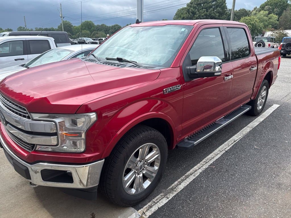 2020 Ford F-150 LARIAT — photo 1 of 8