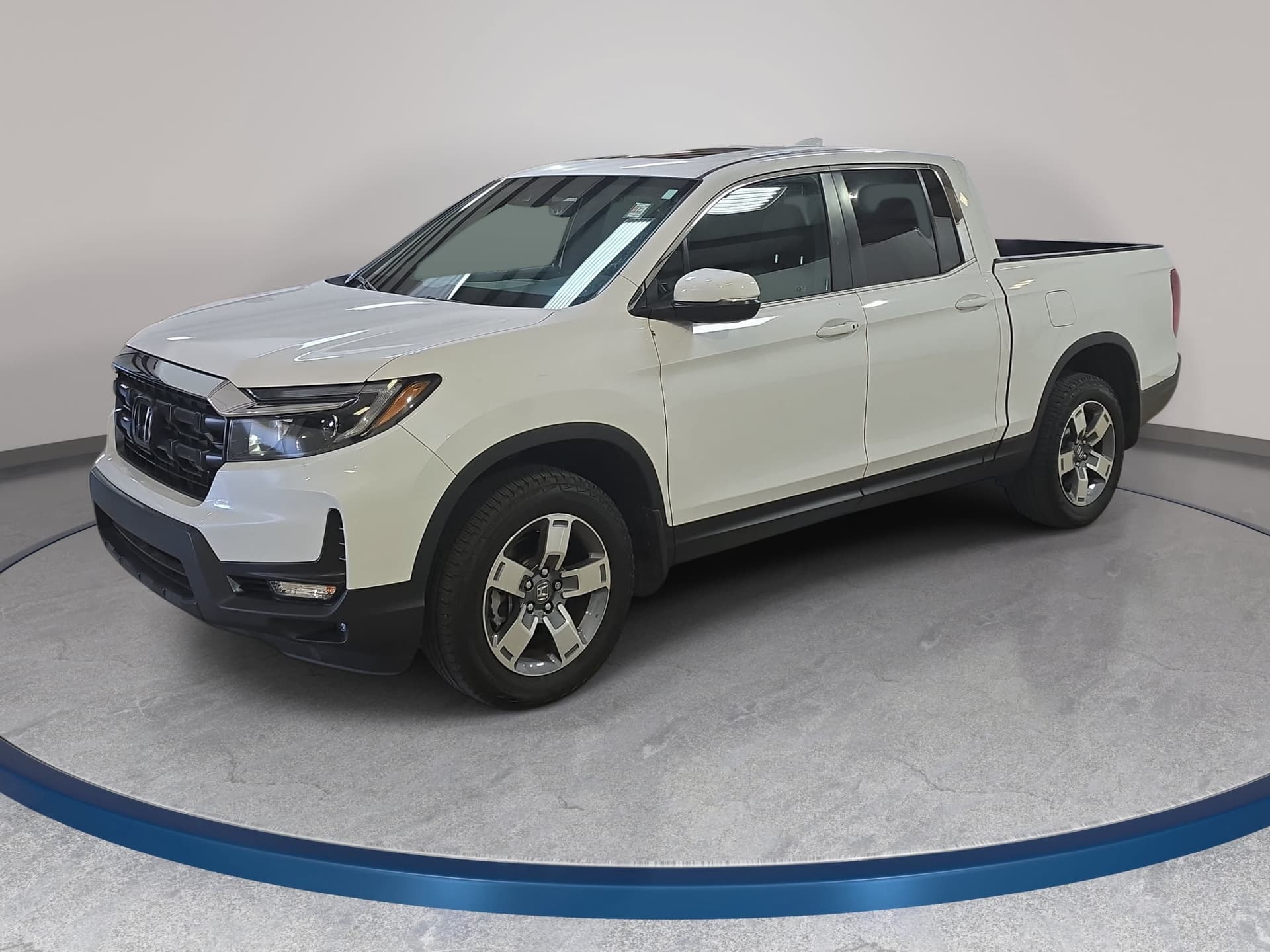 2025 Honda Ridgeline RTL — photo 1 of 32