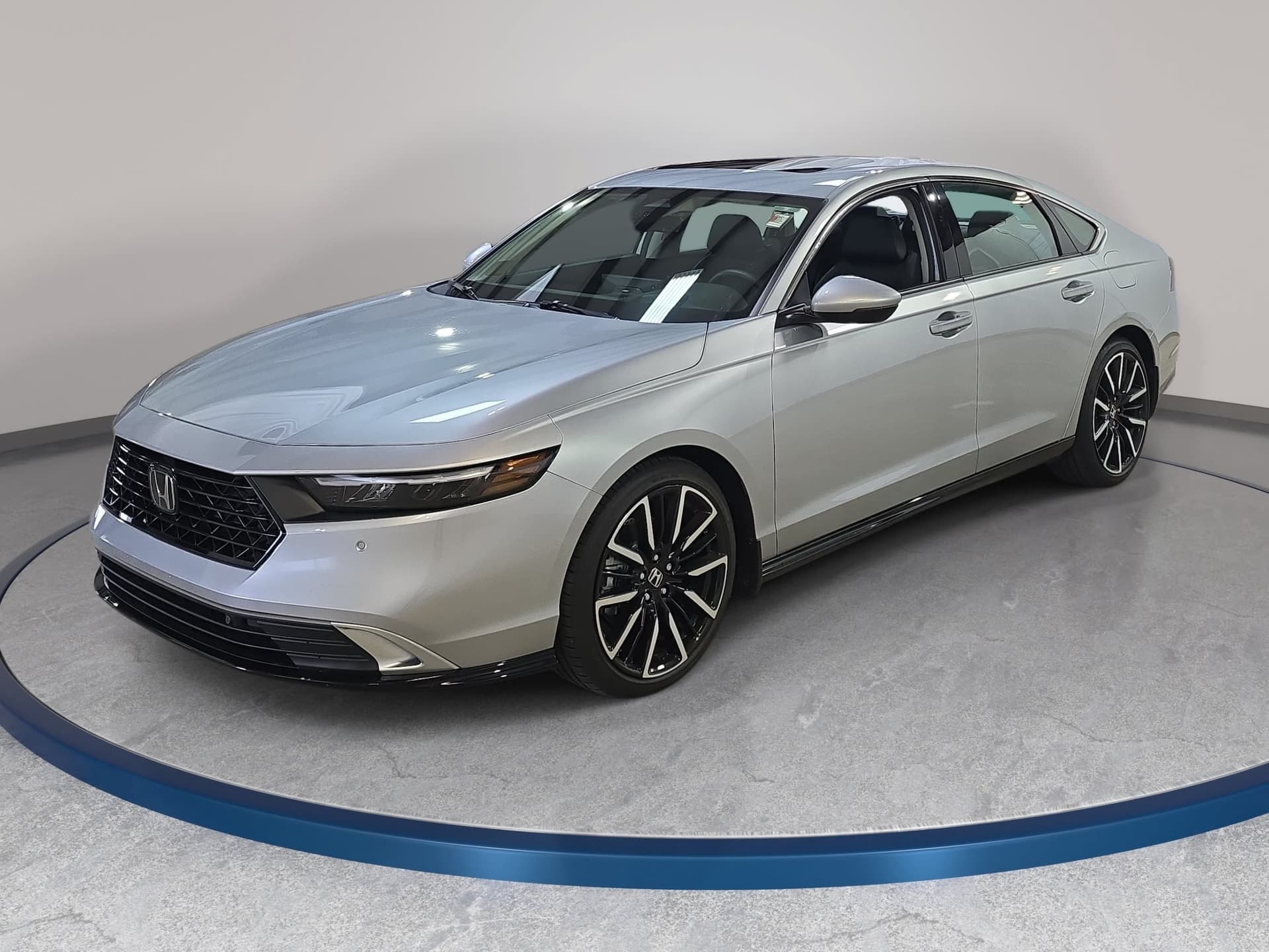 2026 Honda Accord Hybrid Touring — photo 1 of 31