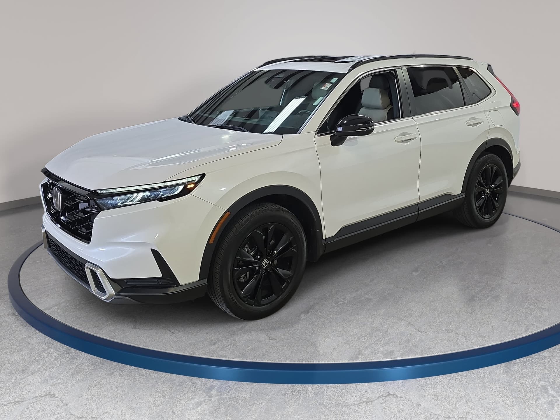 2024 Honda CR-V Hybrid Sport Touring — photo 1 of 33