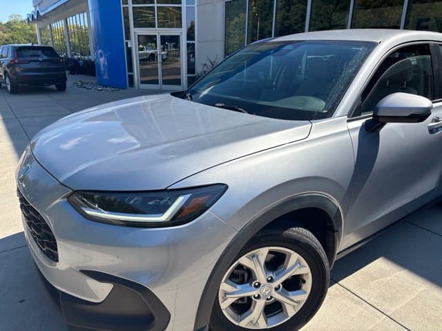 2024 Honda HR-V LX — photo 1 of 15