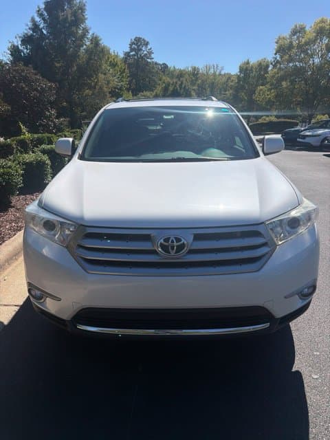 2013 Toyota Highlander SE — photo 1 of 13