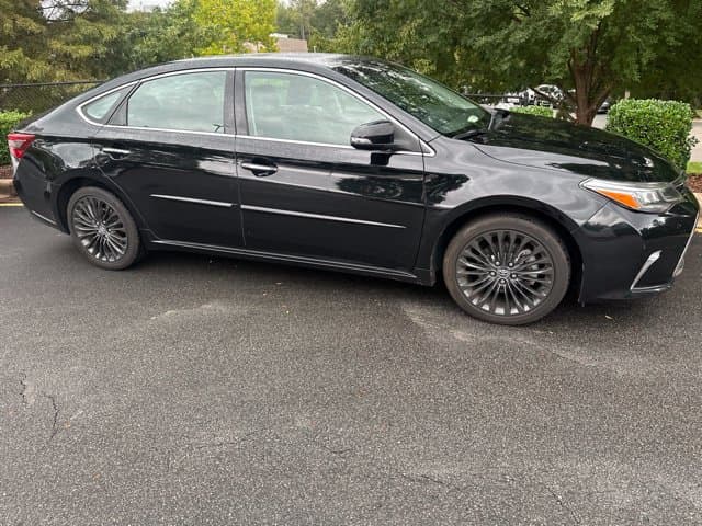2017 Toyota Avalon Touring — photo 1 of 13