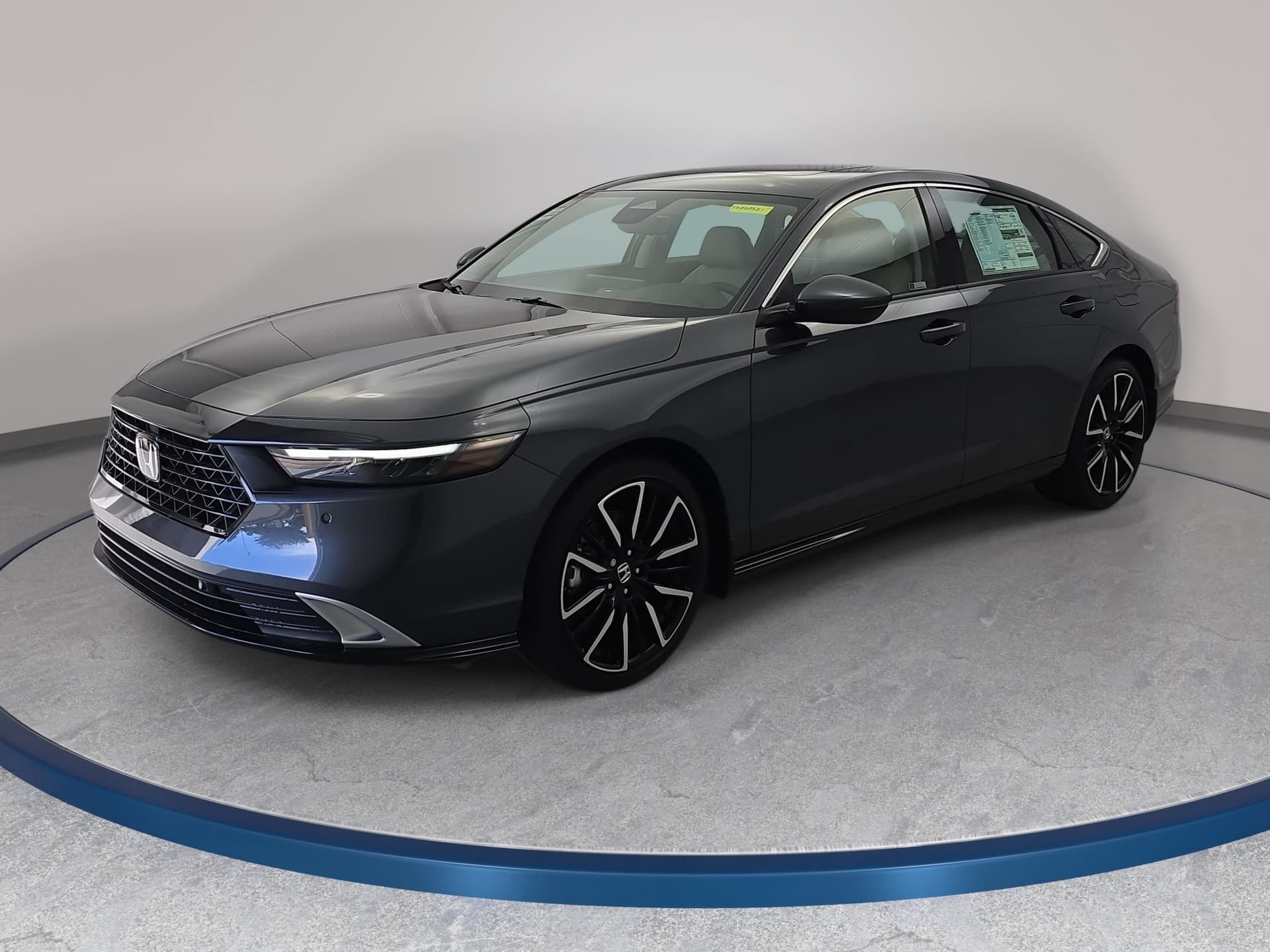 2026 Honda Accord Hybrid Touring — photo 1 of 33