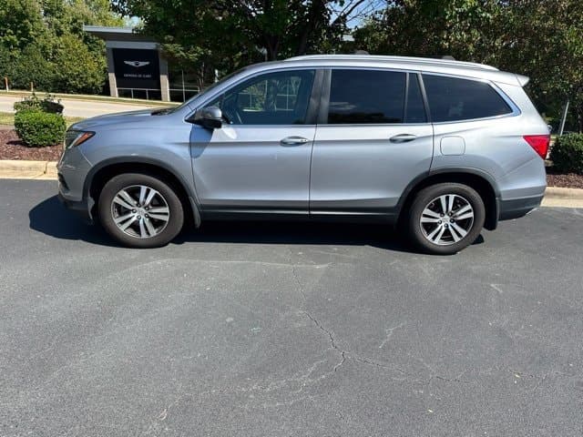 2016 Honda Pilot EX-L — photo 1 of 15