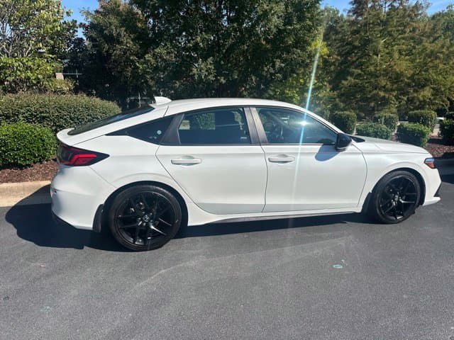 2024 Honda Civic Hatchback Sport — photo 1 of 15