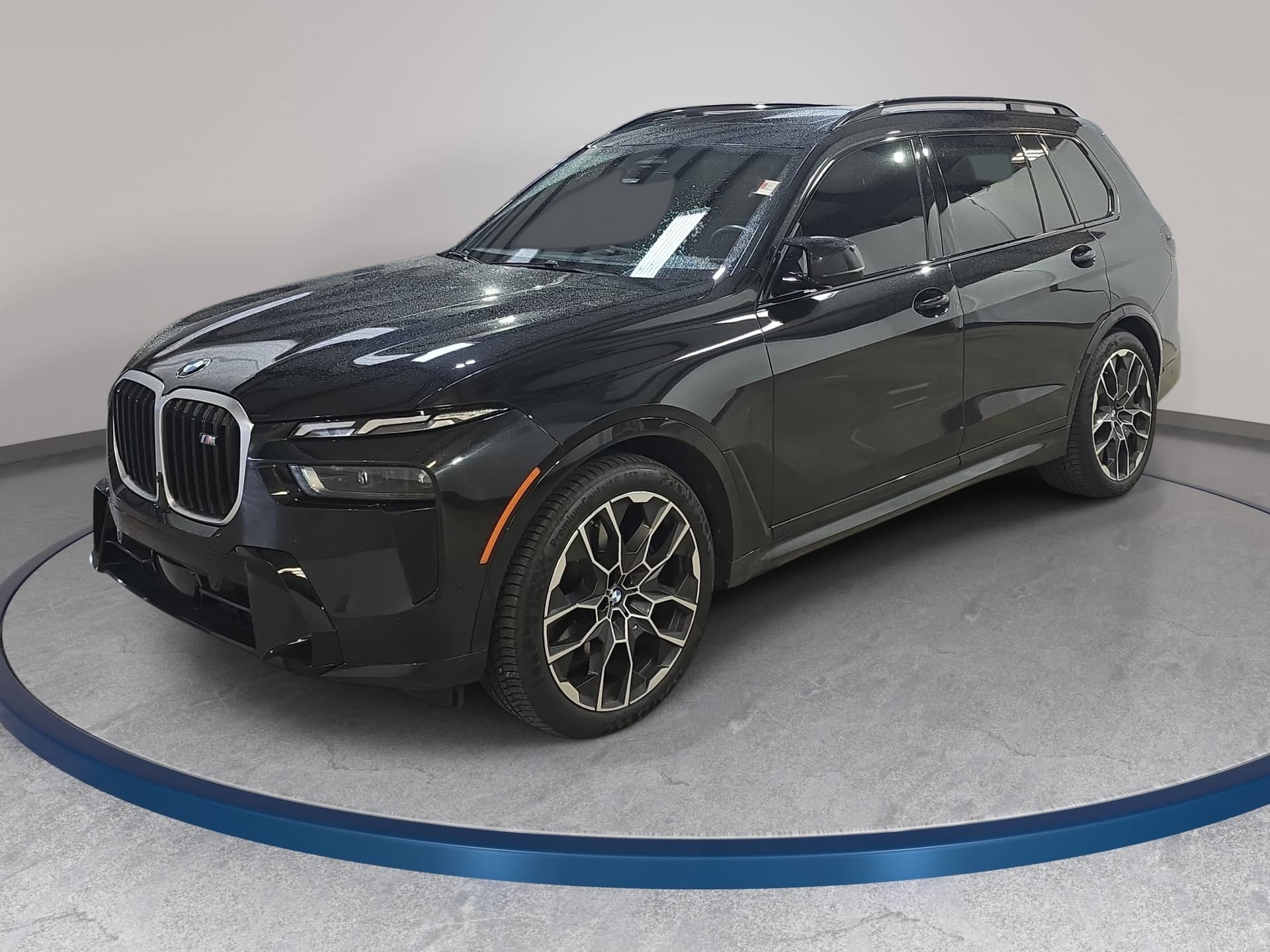 2024 BMW X7 M60i — photo 1 of 33
