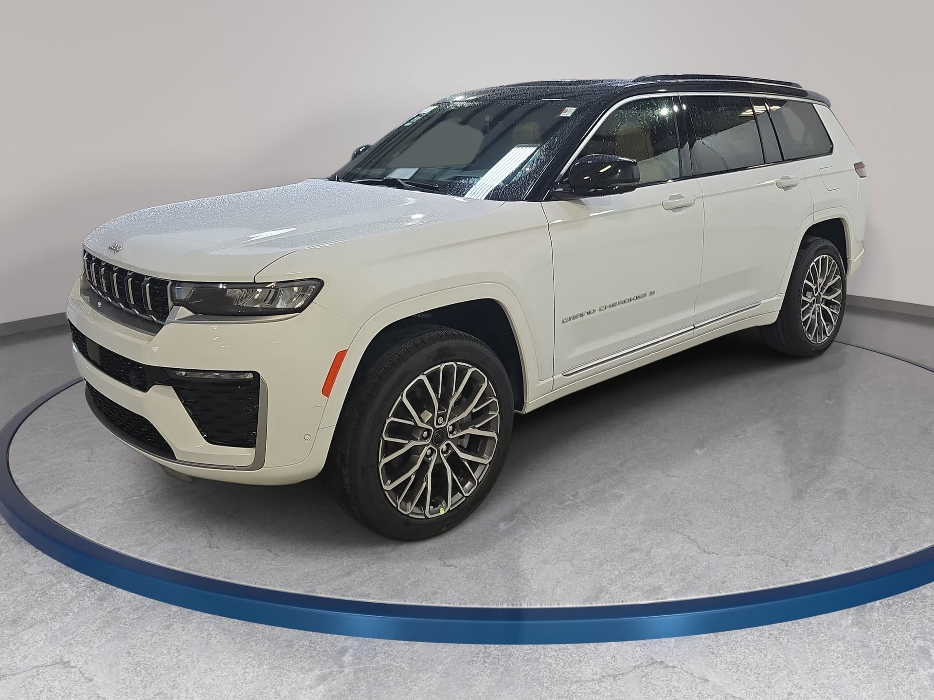 2027 Jeep Grand Cherokee L Summit — photo 1 of 47