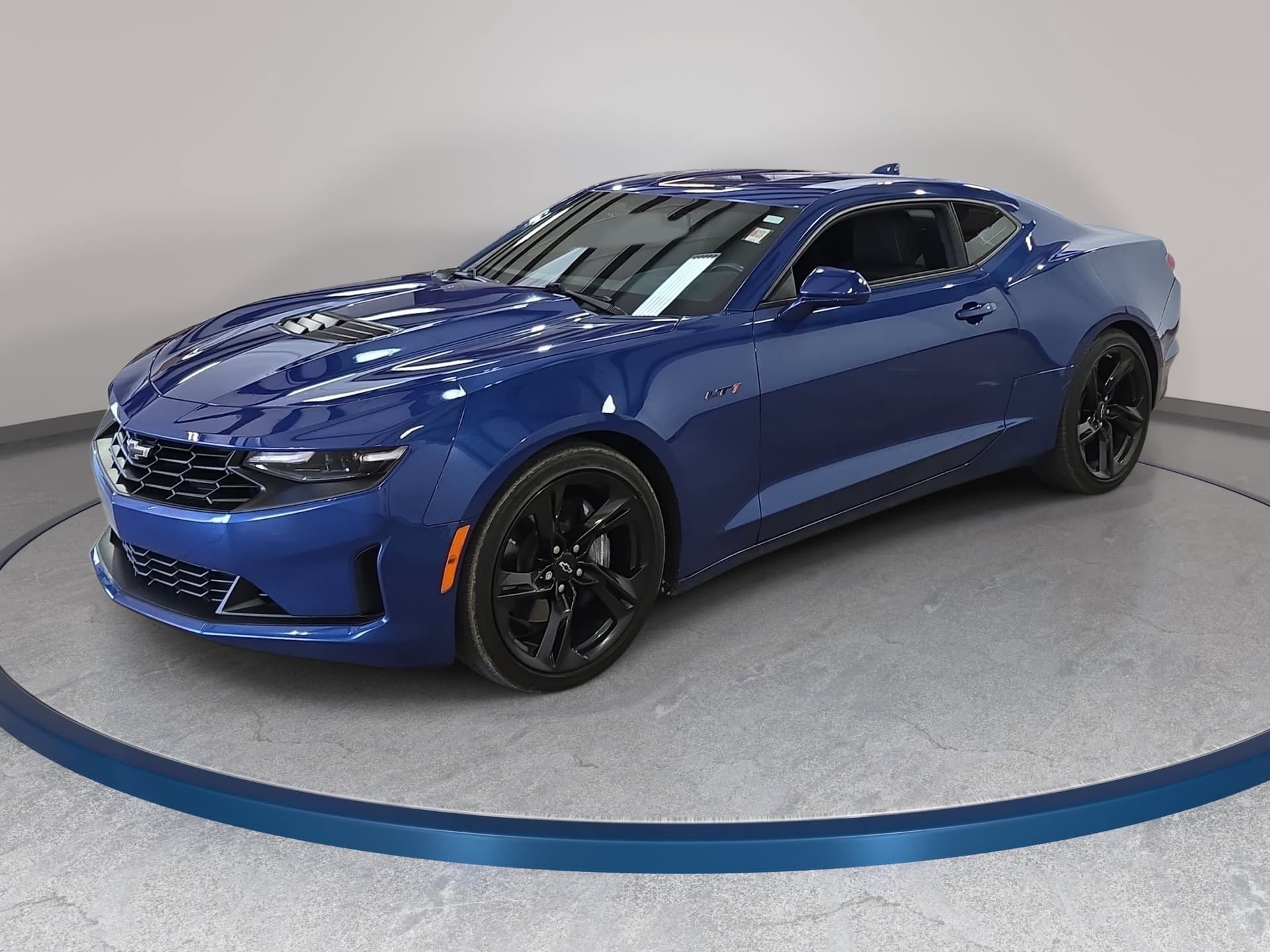 2023 Chevrolet Camaro Base — photo 1 of 31