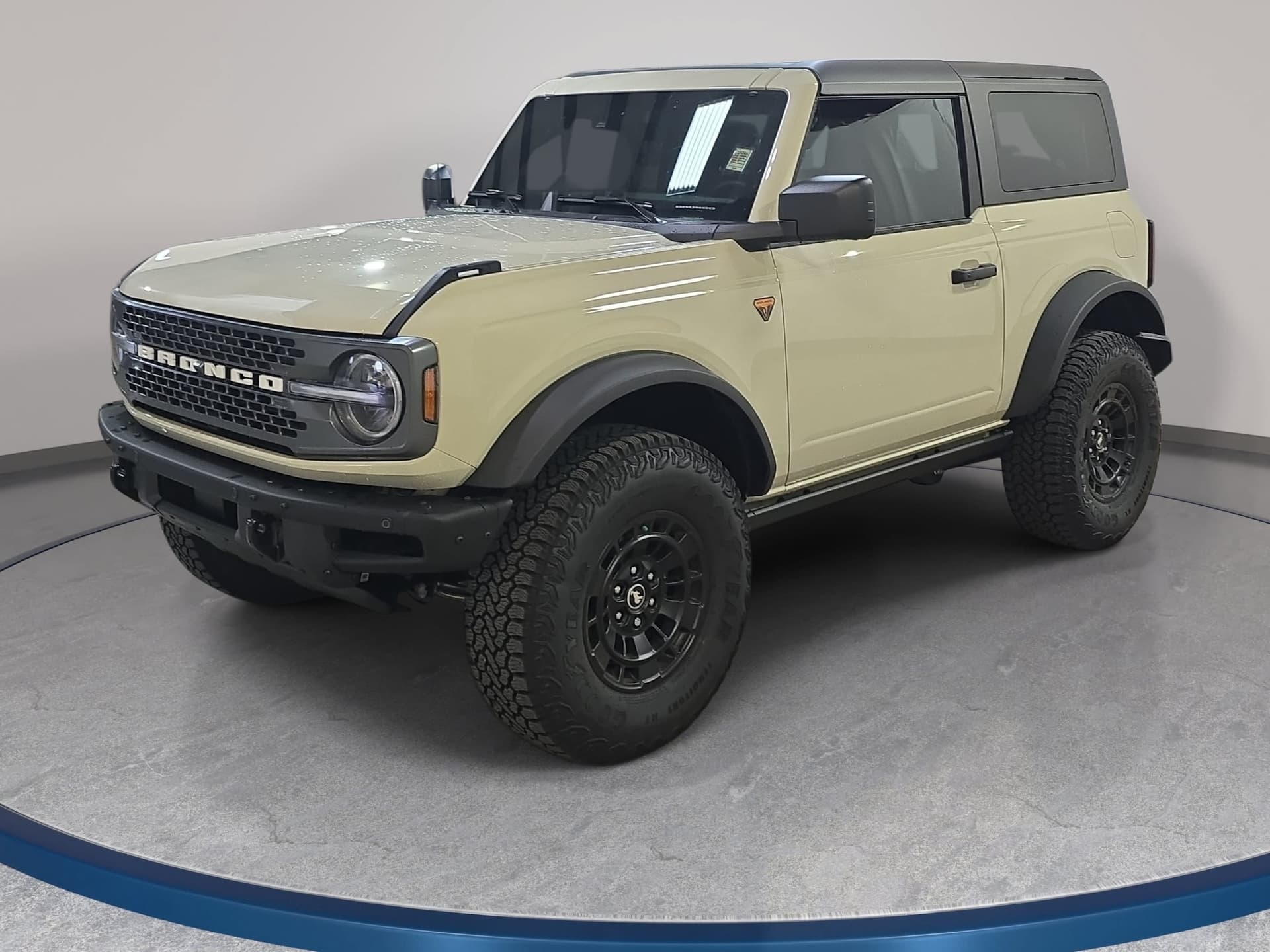 2026 Ford Bronco Badlands — photo 1 of 31