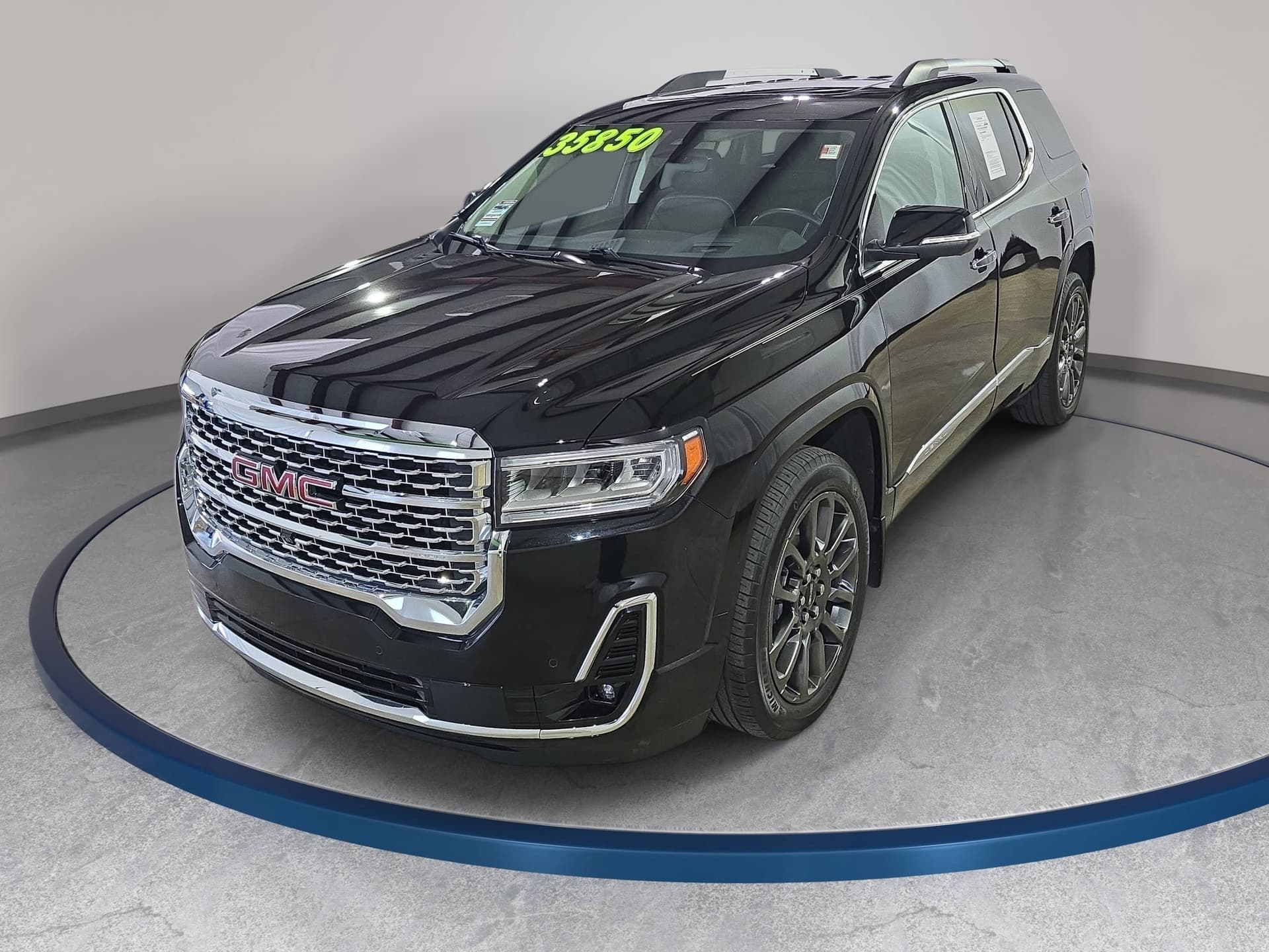 2023 GMC Acadia Denali — photo 1 of 33