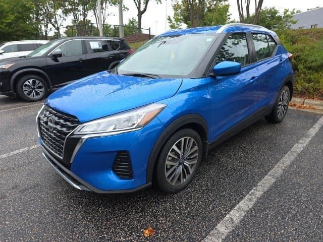2024 Nissan Kicks SV — photo 1 of 17