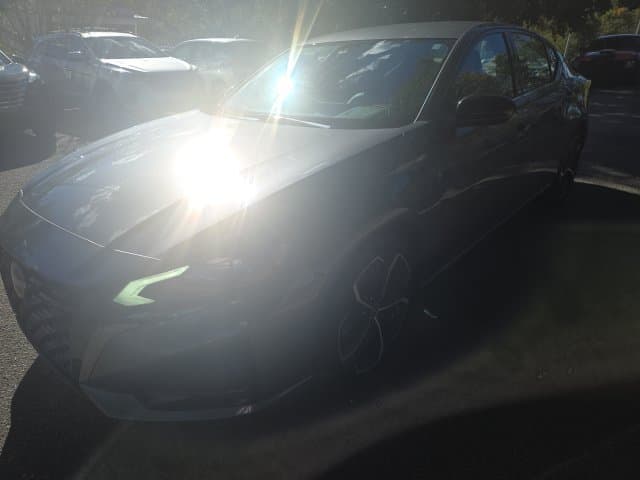 2024 Nissan Altima 2.5 SR — photo 1 of 23