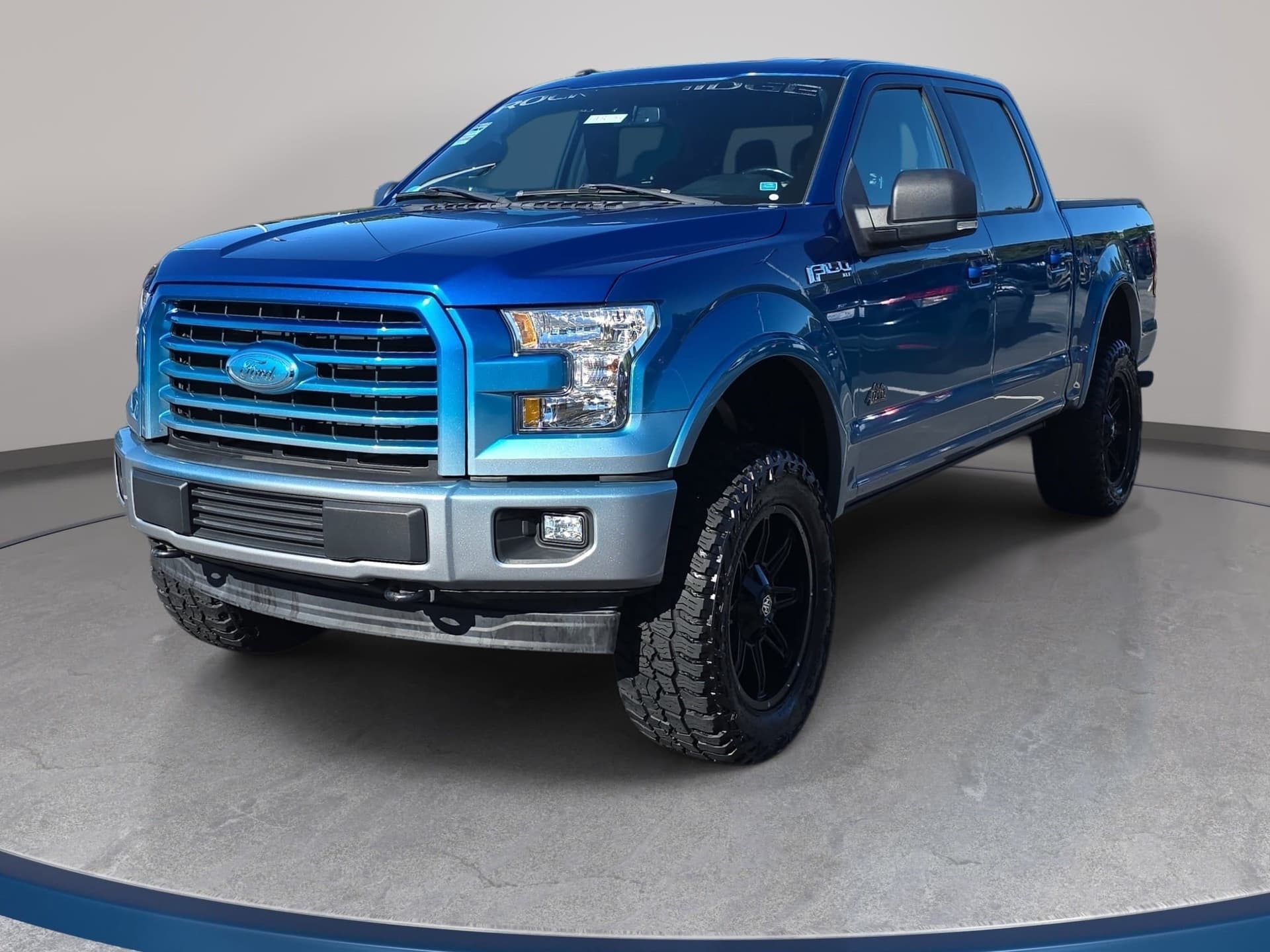 2017 Ford F-150 Base — photo 1 of 33