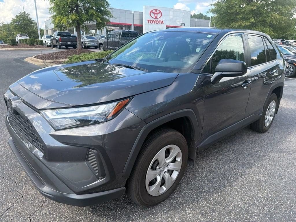 2024 Toyota RAV4 LE — photo 1 of 13