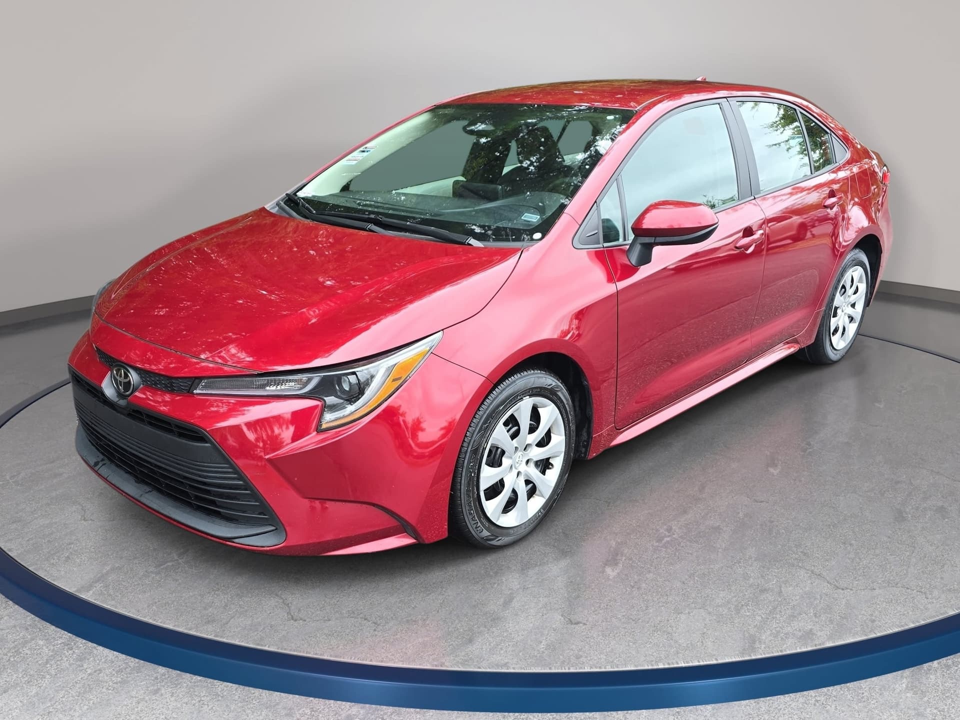 2025 Toyota Corolla LE — photo 1 of 33