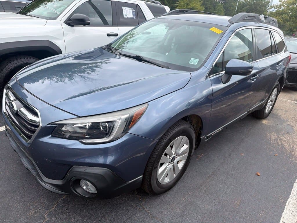 2018 Subaru Outback Premium — photo 1 of 13