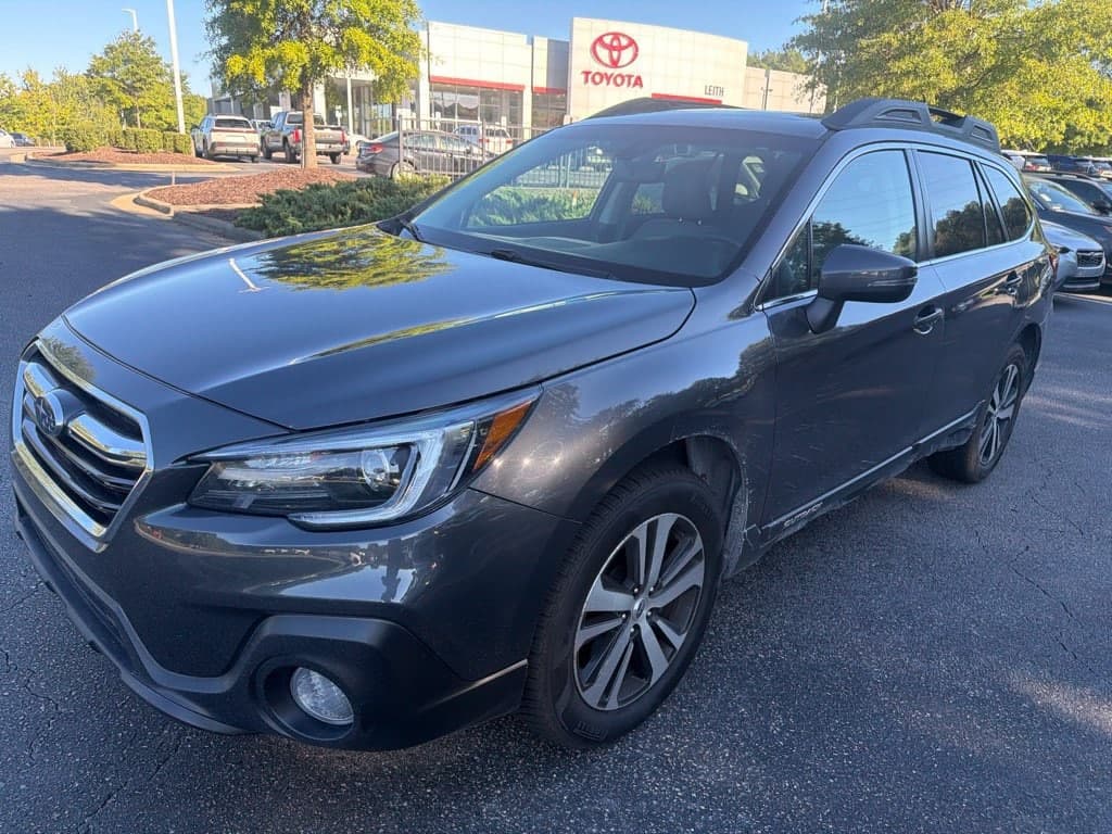 2019 Subaru Outback Base — photo 1 of 14